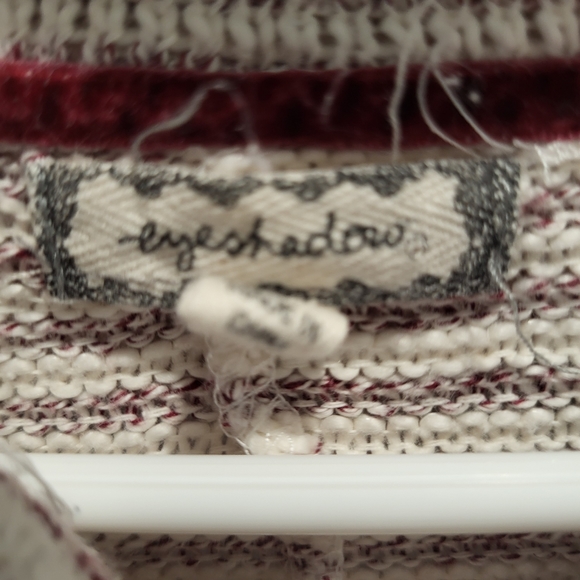 Eyeshadow Turtleneck sweater - Picture 2 of 6